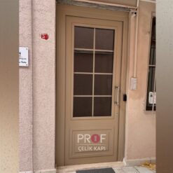 İstanbul Karaköy Apartman Giriş Kapısı PRF892